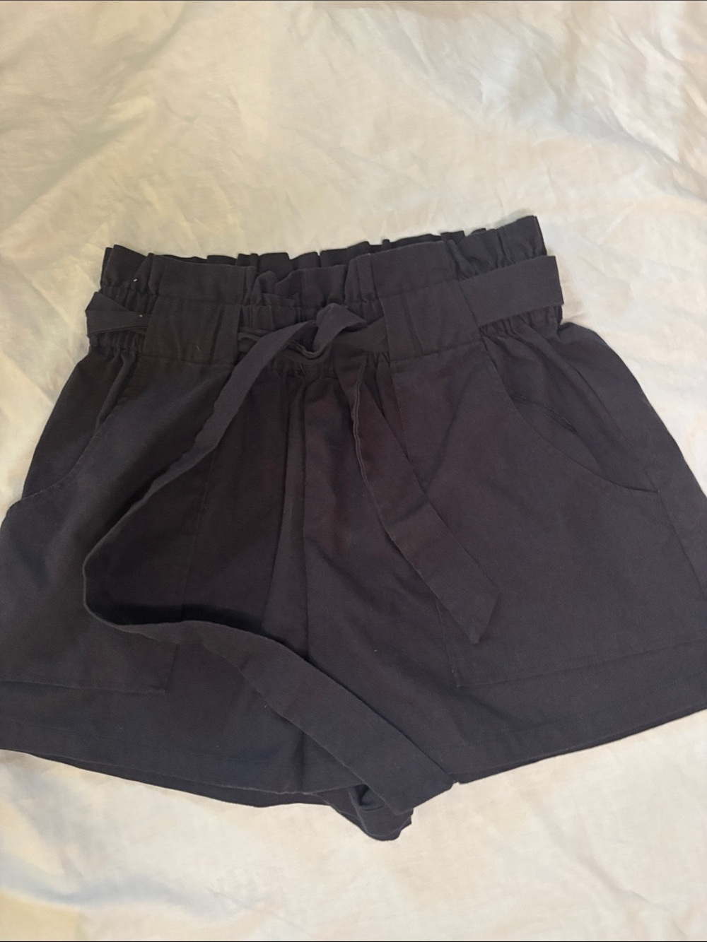 Cupshe Women’s Medium Black Linen Blend Paperbag Waist Tie Shorts